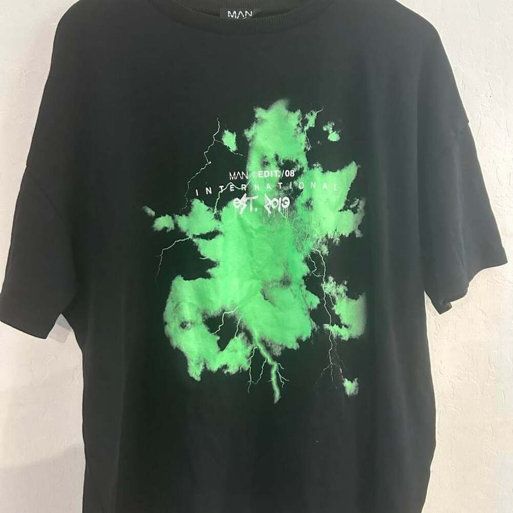 BoohooMAN Graphic T-Shirt Size M Black Green Lightning Streetwear